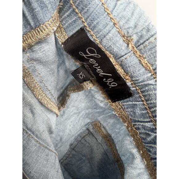 Level 99 Chambray Light Wash Pull On Shorts XS - Picture 4 of 5